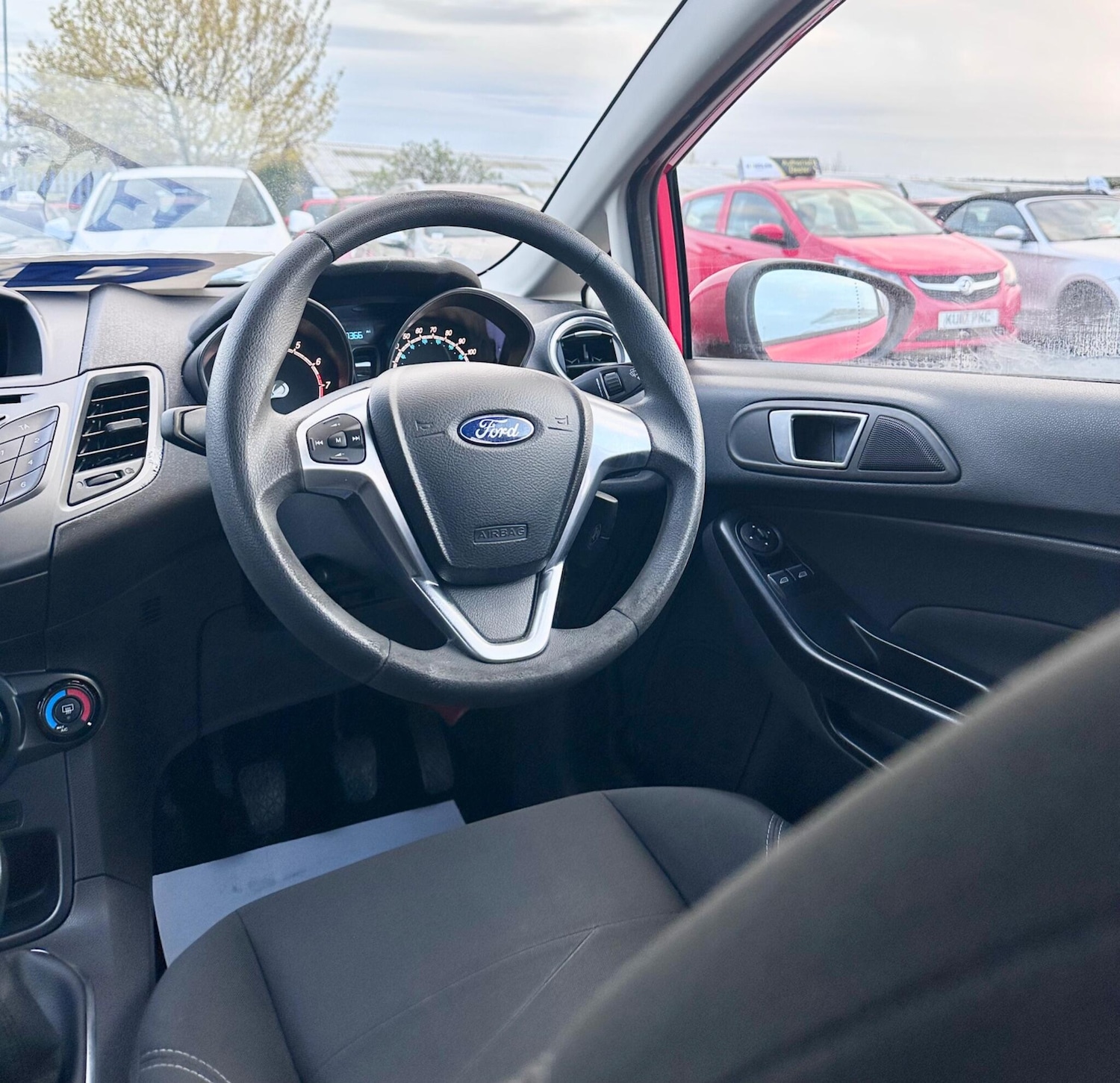 Used Ford Fiesta 2015 for sale - 78204371: Photo 36