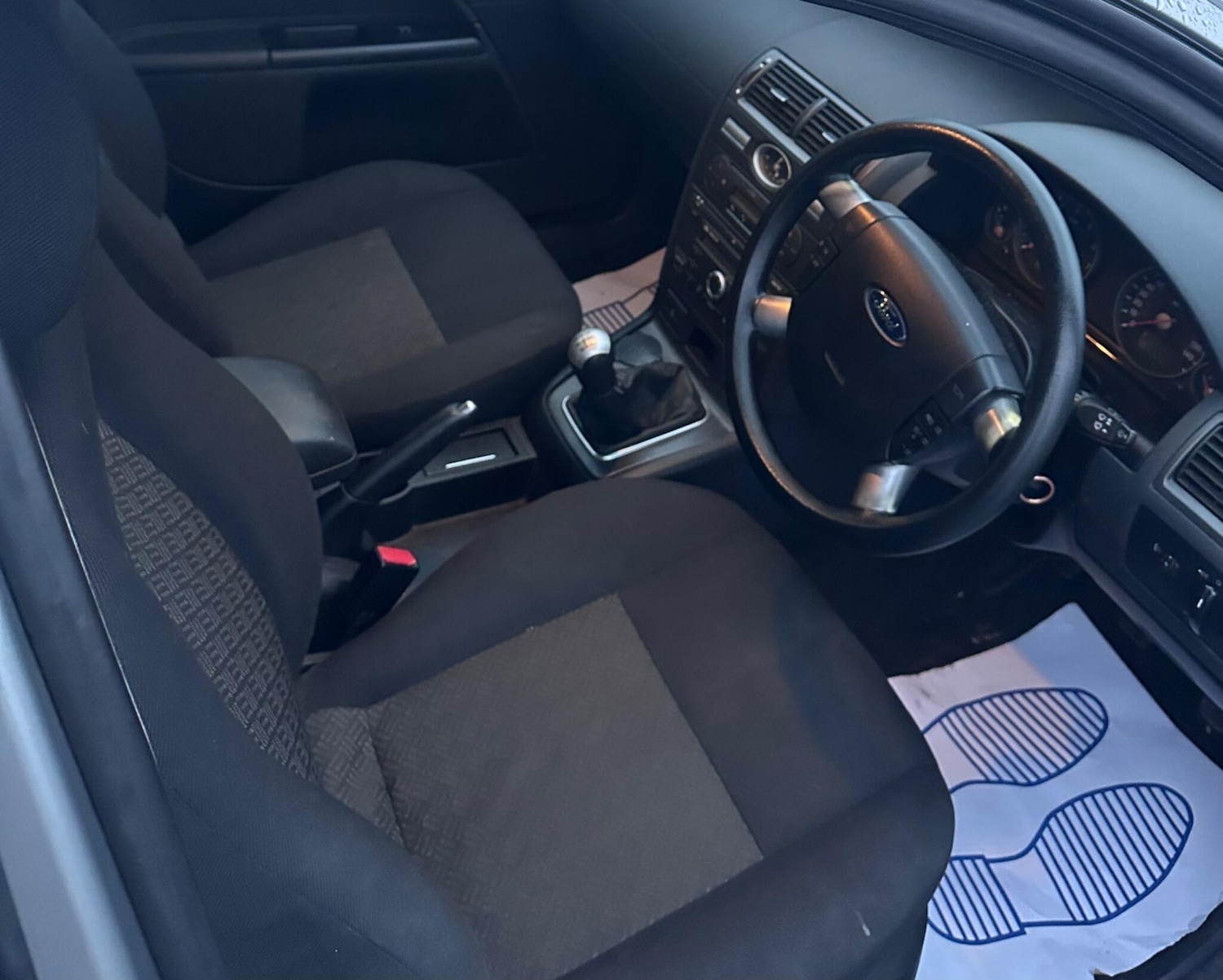 Used Ford Mondeo 2004 for sale - 77344424: Photo 8