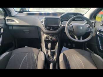 Used Peugeot 208 2014 for sale - 74887639: Photo