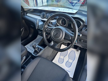 Used Suzuki Swift 2017 for sale - 79212495: Photo