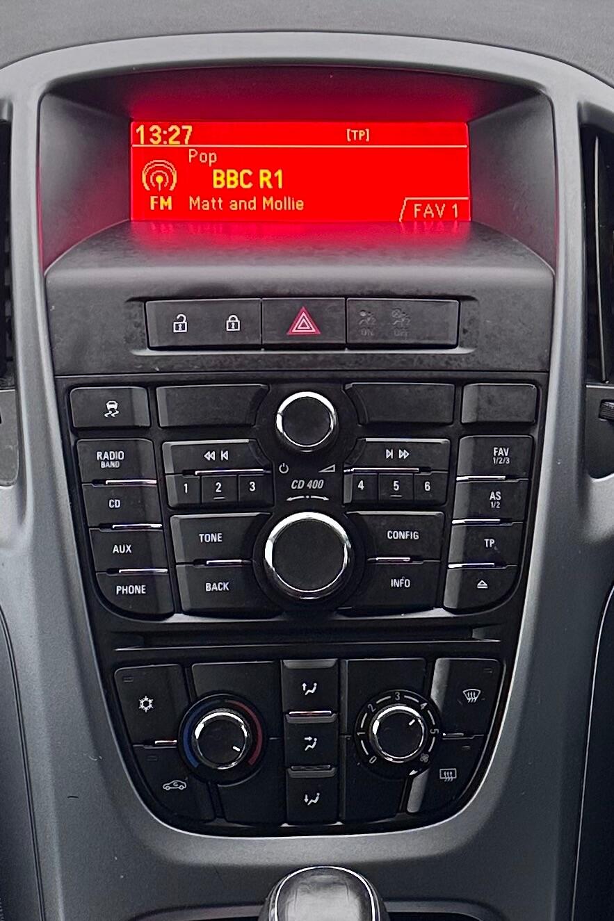 Used Vauxhall Astra 2013 for sale - 77331307: Photo 25