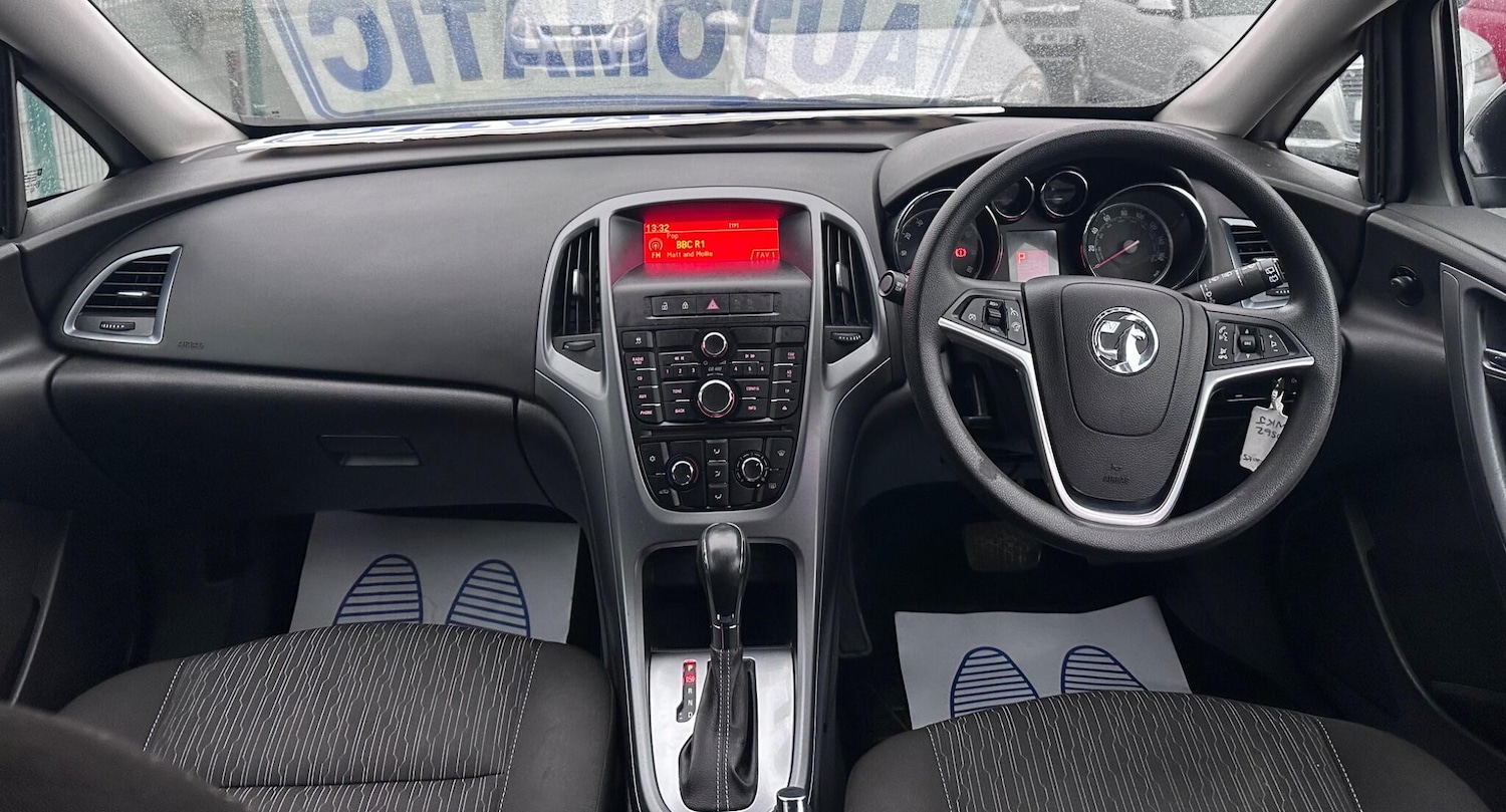 Used Vauxhall Astra 2013 for sale - 77331307: Photo 58