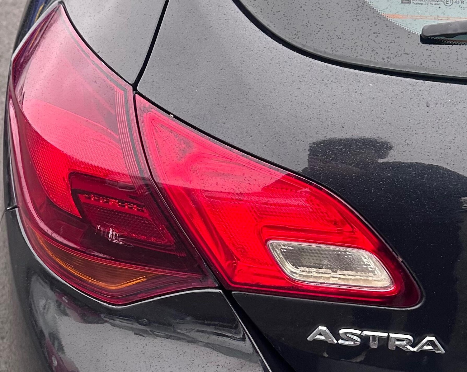 Used Vauxhall Astra 2013 for sale - 77331307: Photo 75