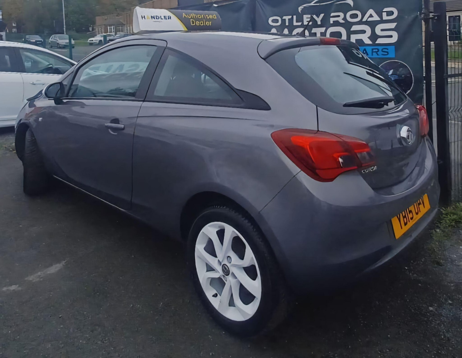 Used Vauxhall Corsa 2015 for sale - 76152311: Photo 4