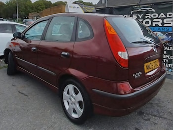 Used Nissan Almera Tino 2005 for sale - 76002030: Photo