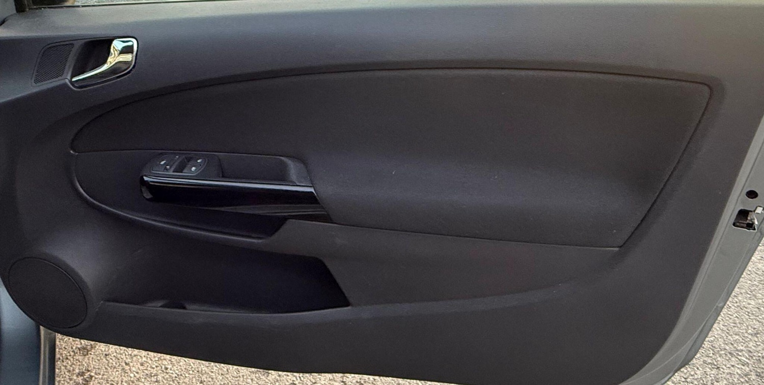 Used Vauxhall Corsa 2010 for sale - 76671291: Photo 13