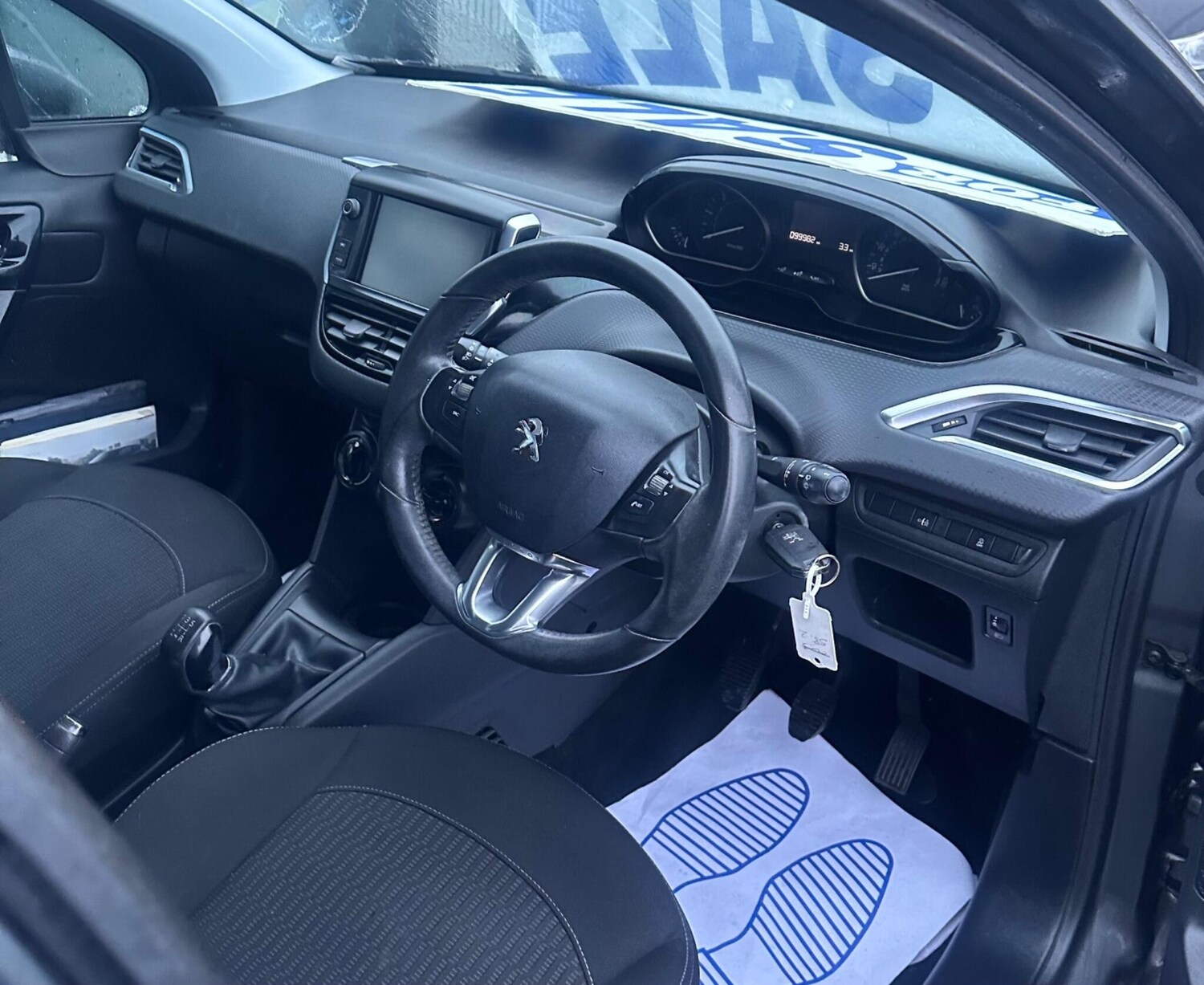 Used Peugeot 208 2016 for sale - 77479034: Photo 8