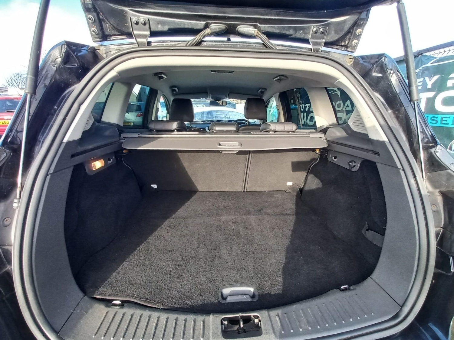 Used Ford Kuga 2010 for sale - 76992137: Photo 12