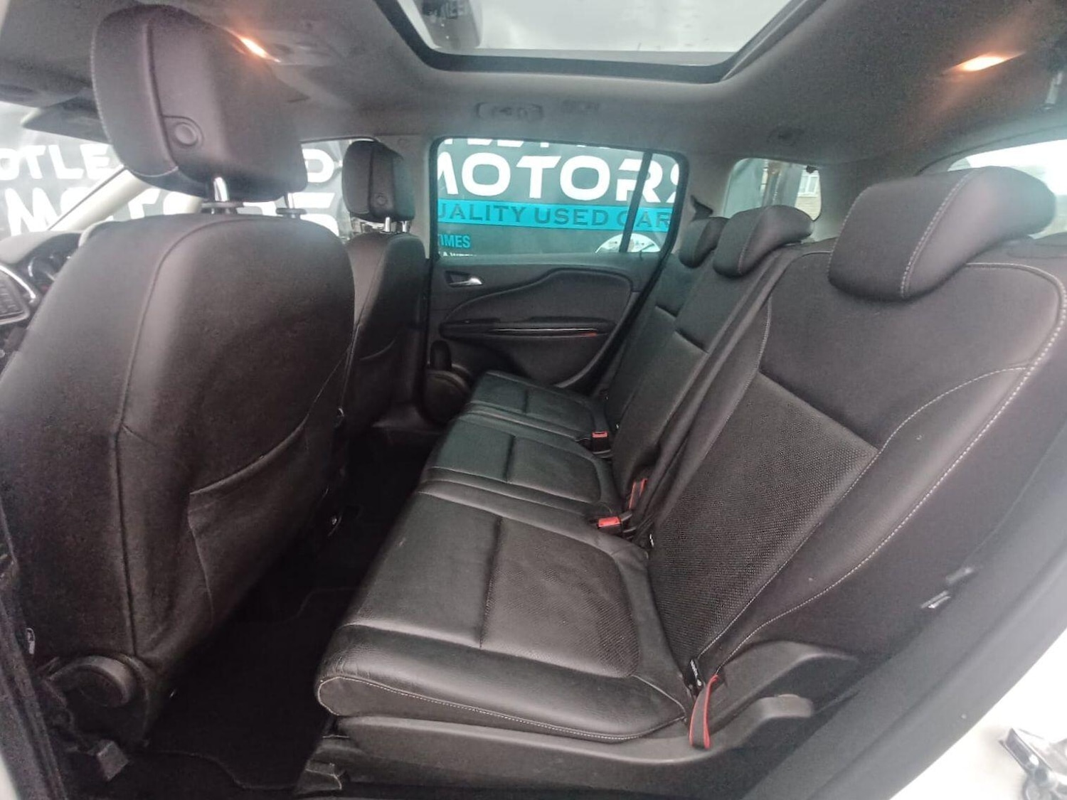 Used Vauxhall Zafira Tourer 2016 for sale - 76085344: Photo 14