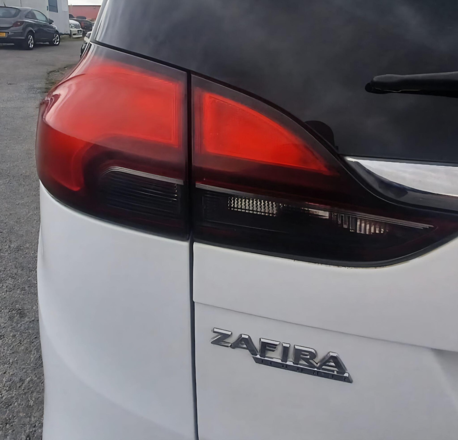 Used Vauxhall Zafira Tourer 2016 for sale - 76085344: Photo 38