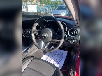 Used Alfa Romeo Giulia 2018 for sale - 78892044: Photo