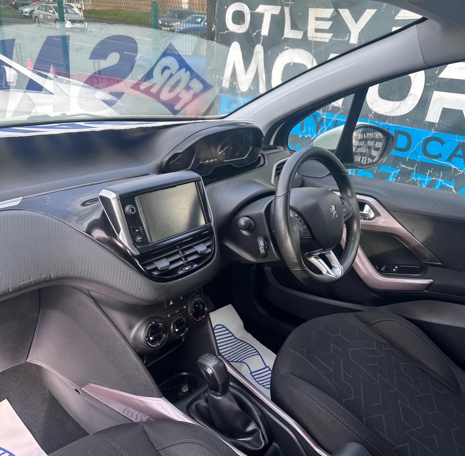 Used Peugeot 2008 2016 for sale - 77564659: Photo 13