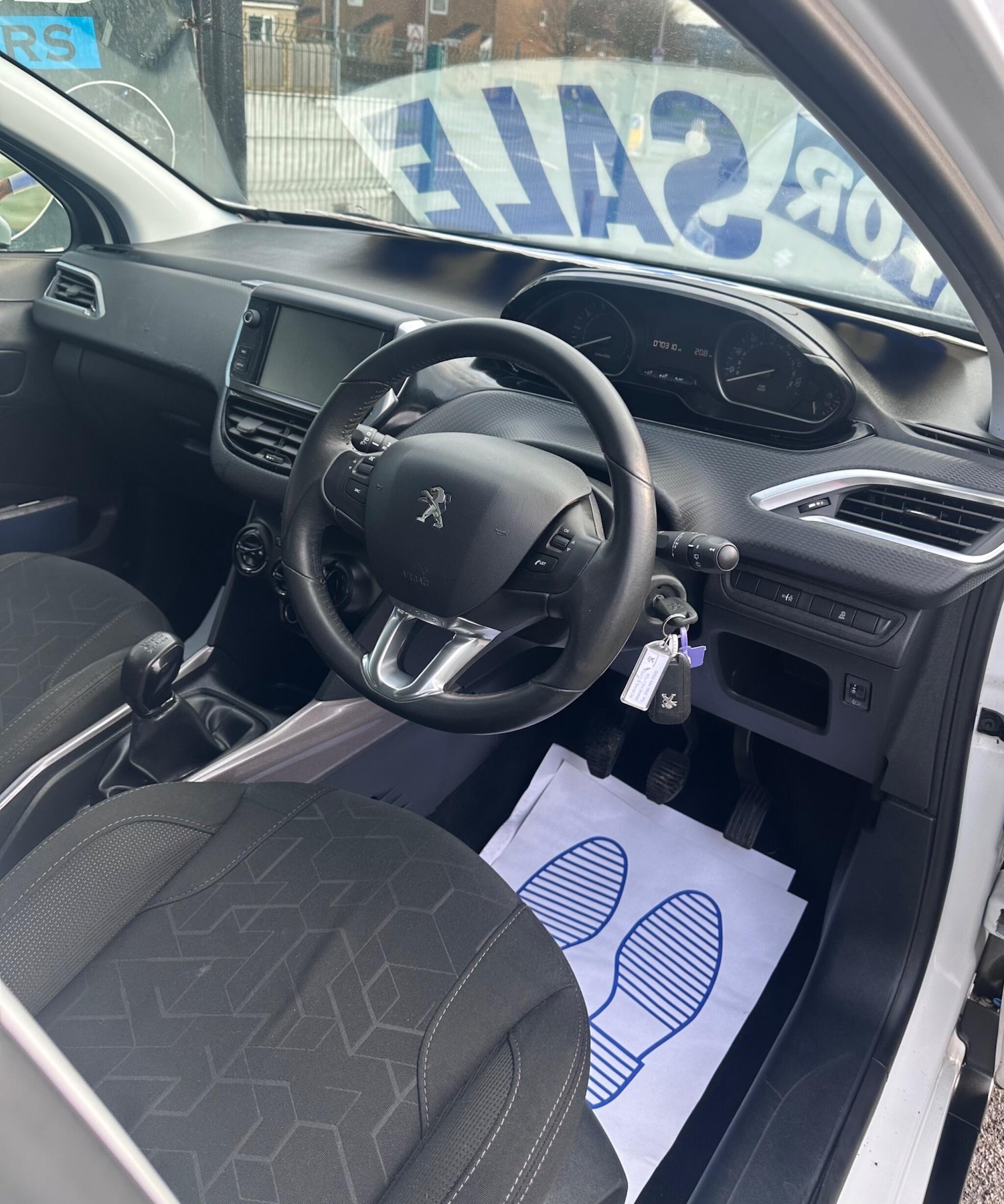 Used Peugeot 2008 2016 for sale - 77564659: Photo 14