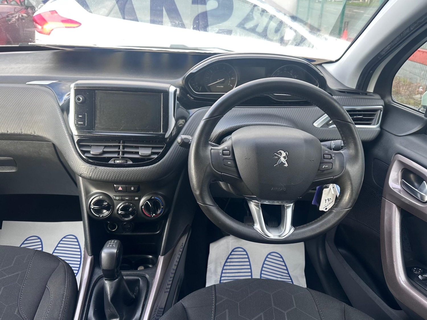 Used Peugeot 2008 2016 for sale - 77564659: Photo 18