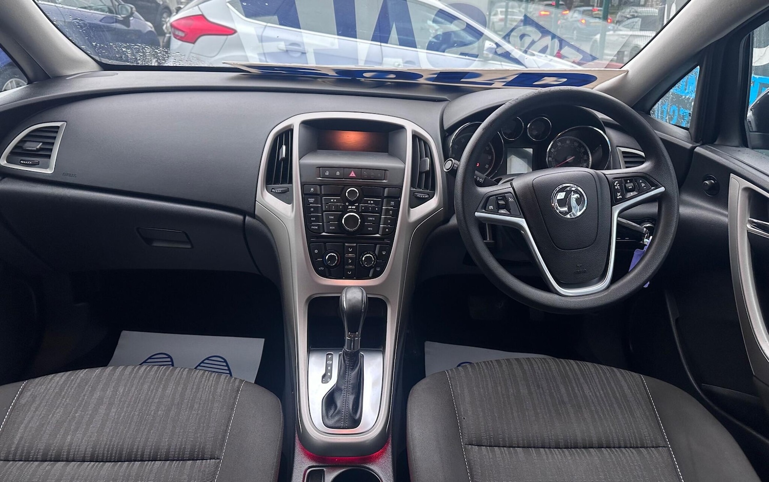 Used Vauxhall Astra 2011 for sale - 77305667: Photo 17