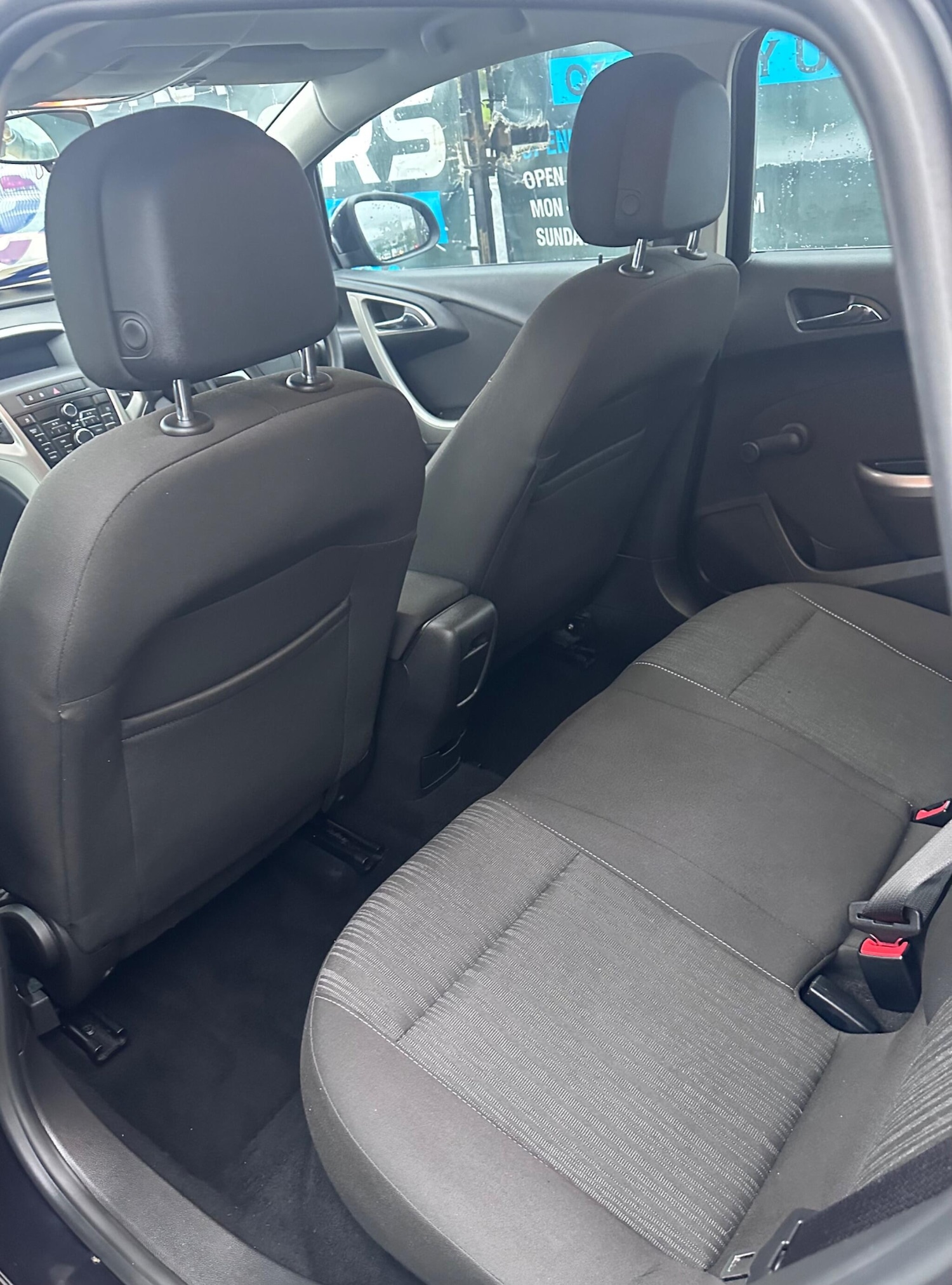 Used Vauxhall Astra 2011 for sale - 77305667: Photo 9