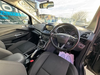 Used Ford Grand C-Max 2016 for sale - 76850527: Photo