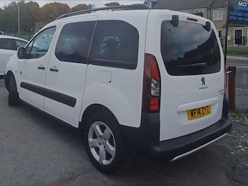Used Peugeot Partner Tepee 2014 for sale - 76226944: Photo