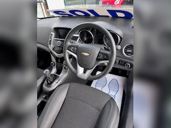 Used Chevrolet Cruze 2014 for sale - 79472162: Photo