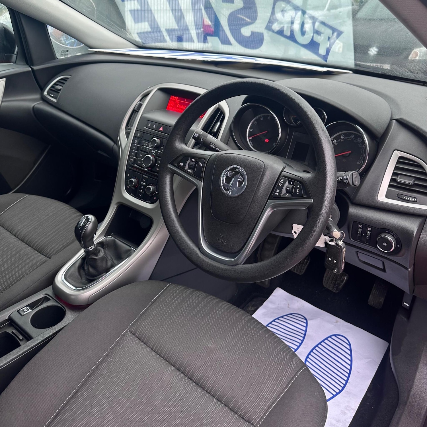 Used Vauxhall Astra for sale - 77525172: Photo 2