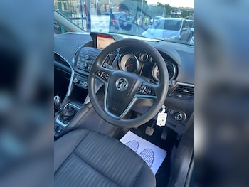 Used Vauxhall Zafira 2014 for sale - 78957726: Photo