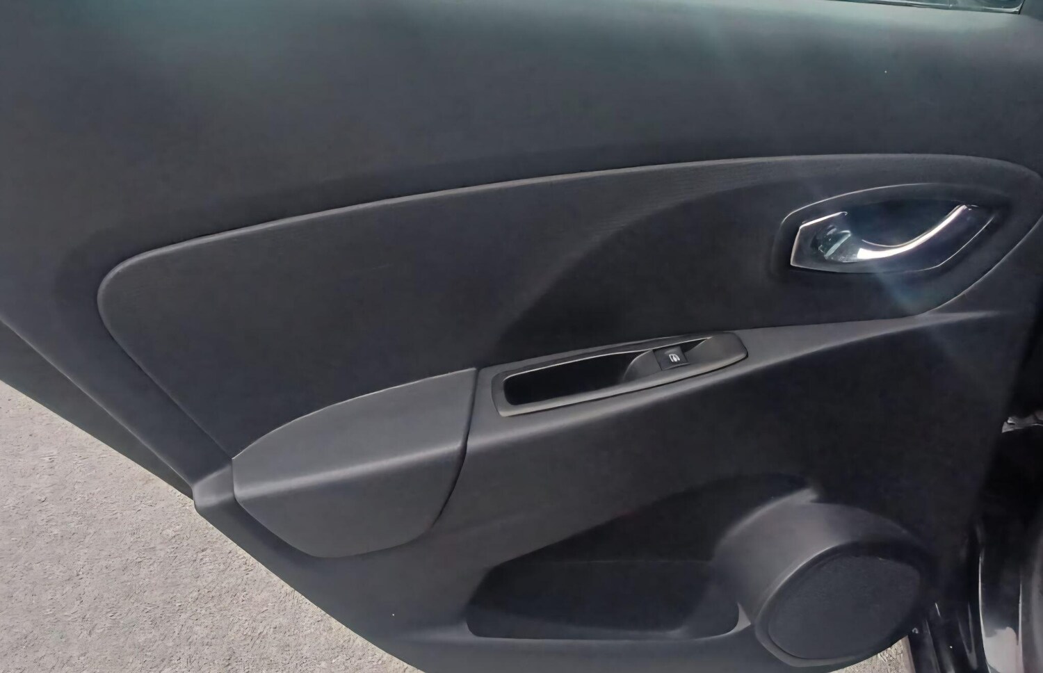 Used Renault Clio 2015 for sale - 76378065: Photo 51