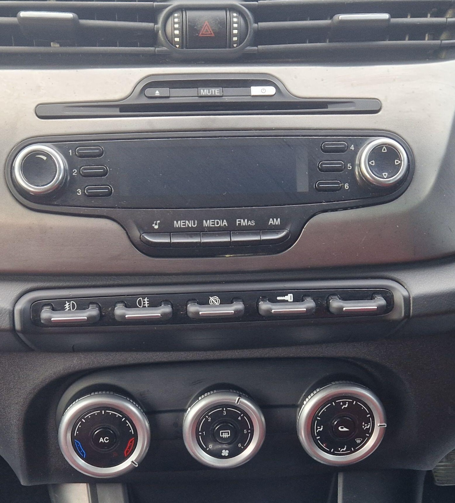 Used Alfa Romeo Giulietta 2014 for sale - 76179619: Photo 17