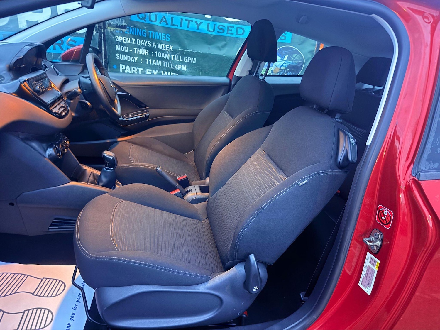 Used Peugeot 208 2013 for sale - 76484934: Photo 13