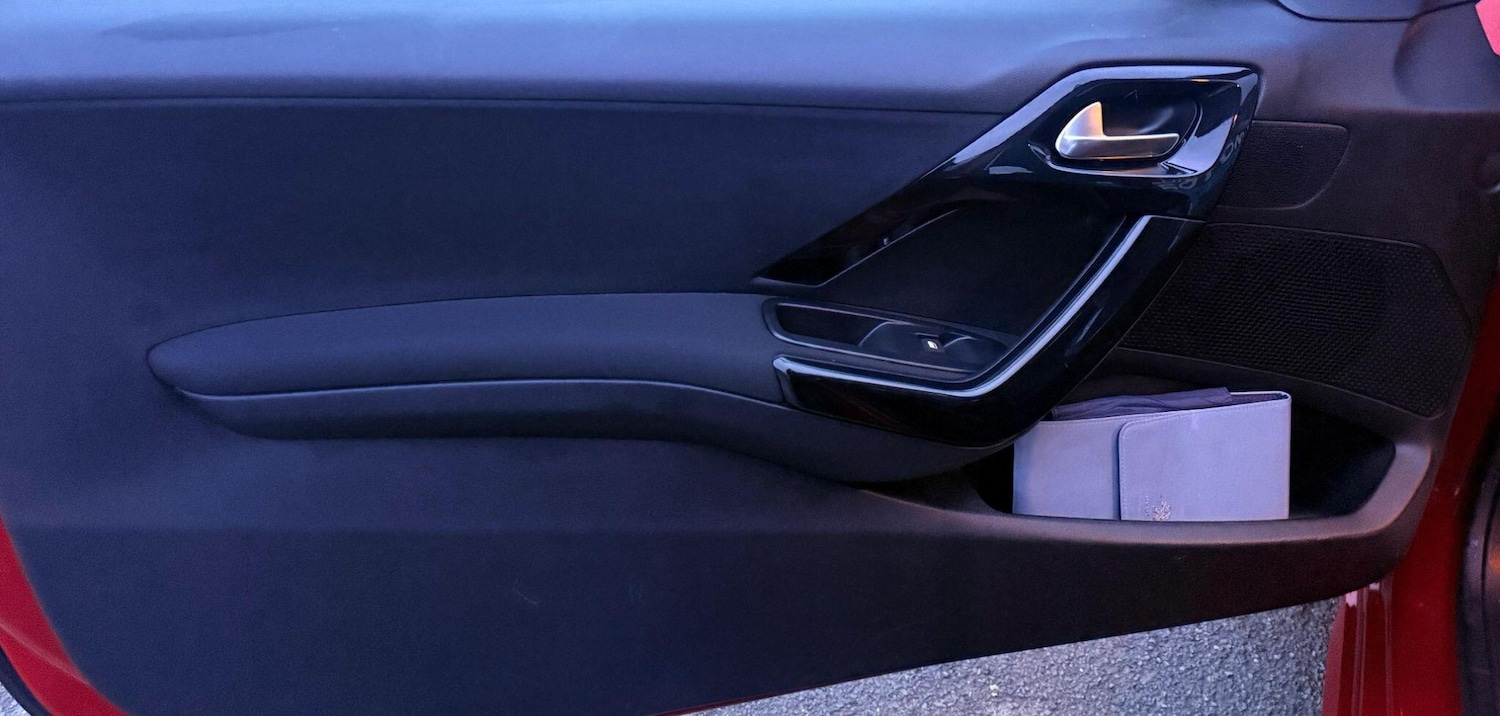 Used Peugeot 208 2013 for sale - 76484934: Photo 17