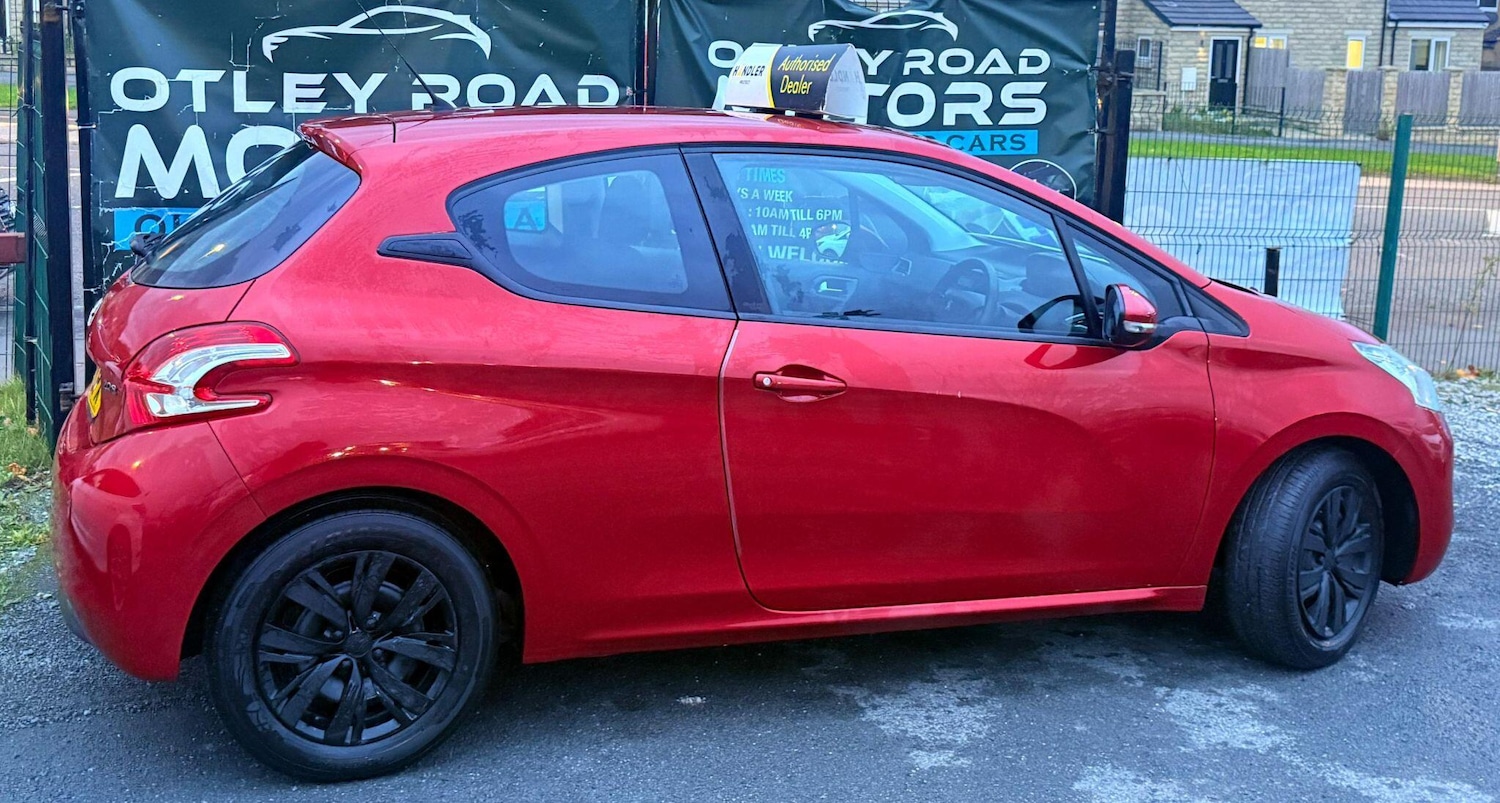 Used Peugeot 208 2013 for sale - 76484934: Photo 34