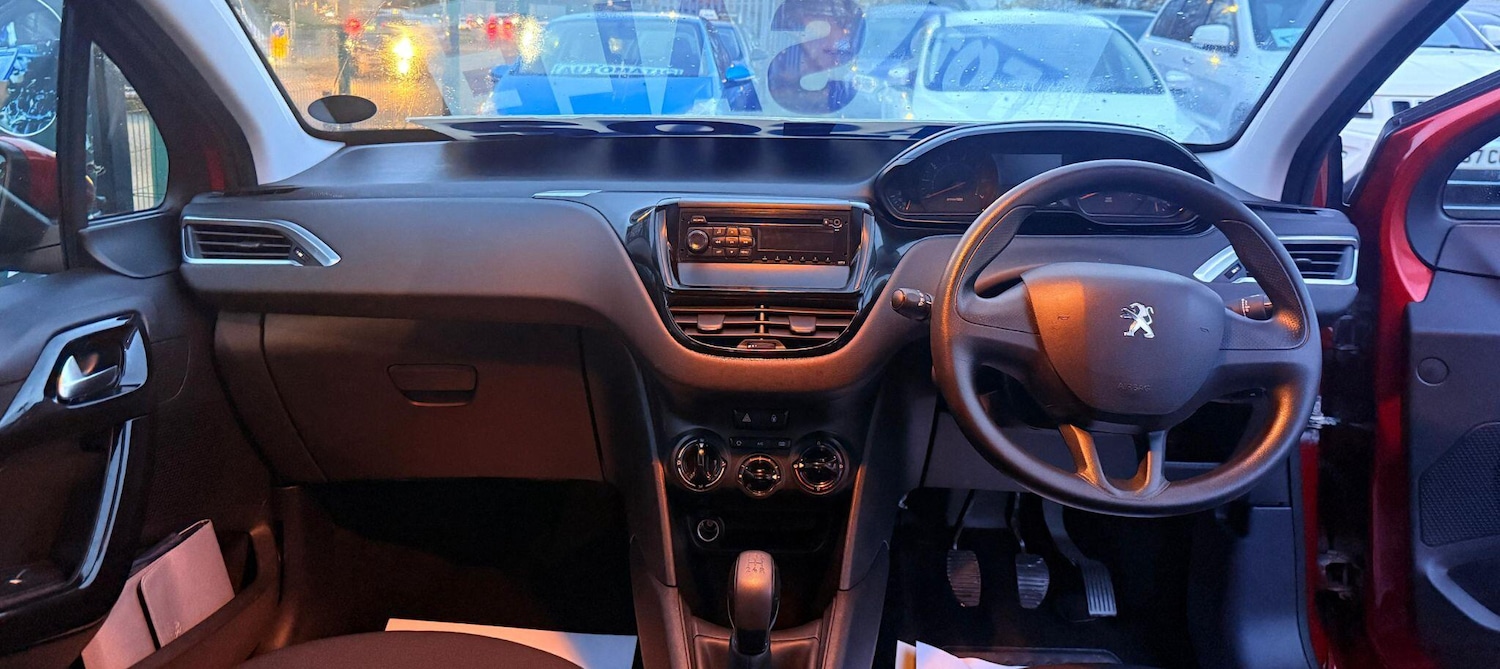 Used Peugeot 208 2013 for sale - 76484934: Photo 7