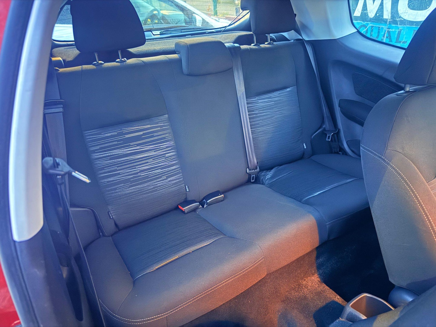 Used Peugeot 208 2013 for sale - 76484934: Photo 9