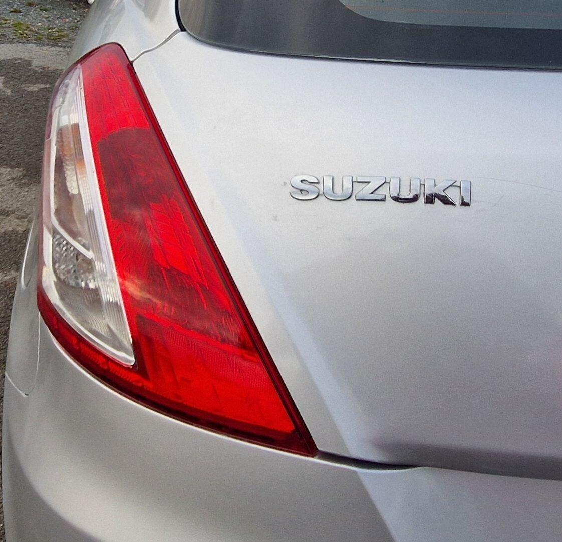 Used Suzuki Swift 2015 for sale - 76151577: Photo 17