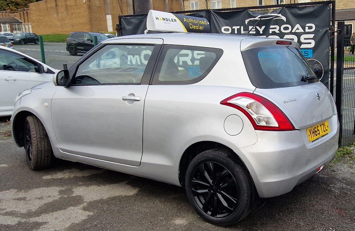 Used Suzuki Swift 2015 for sale - 76151577: Photo 19