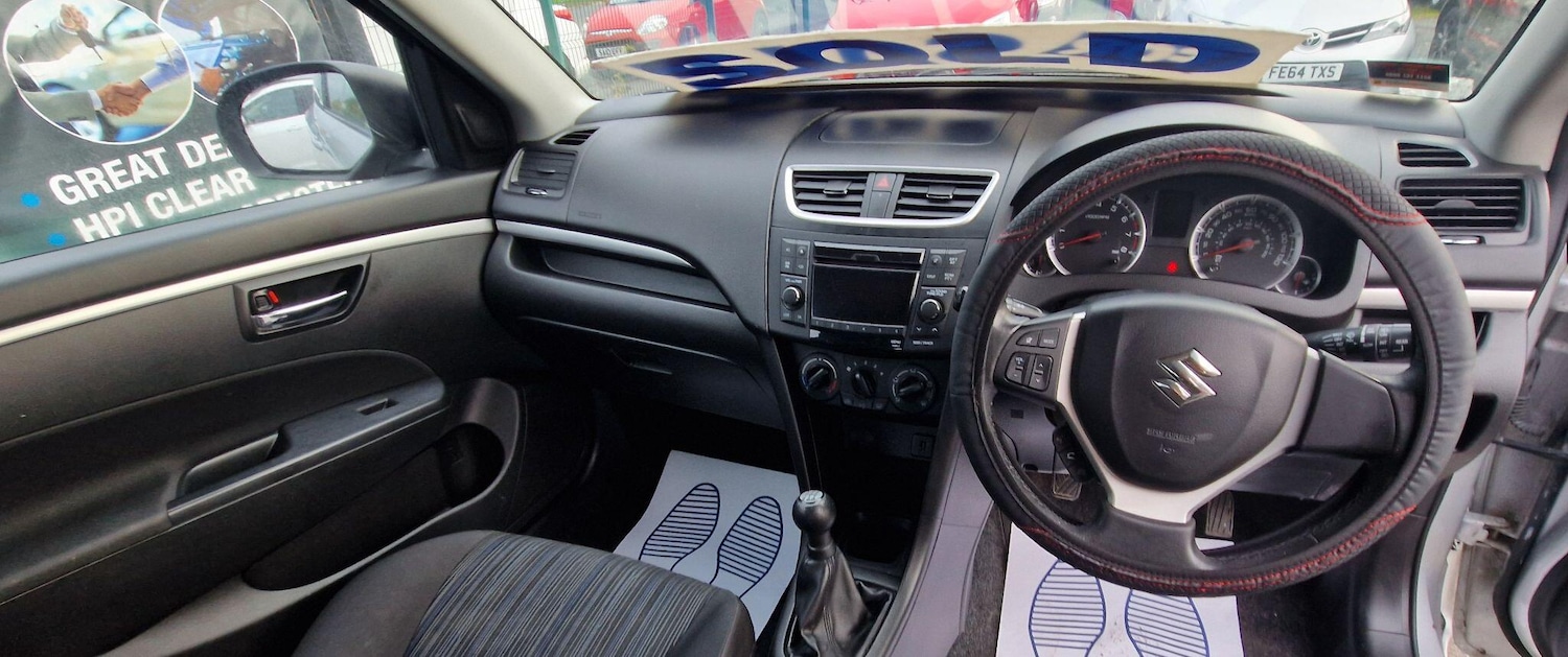 Used Suzuki Swift 2015 for sale - 76151577: Photo 2