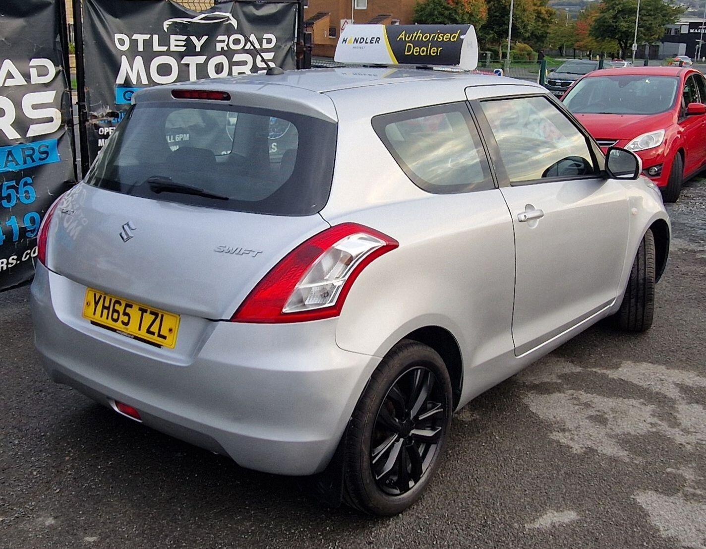 Used Suzuki Swift 2015 for sale - 76151577: Photo 4