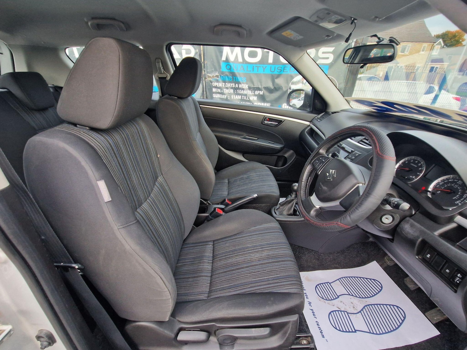 Used Suzuki Swift 2015 for sale - 76151577: Photo 6