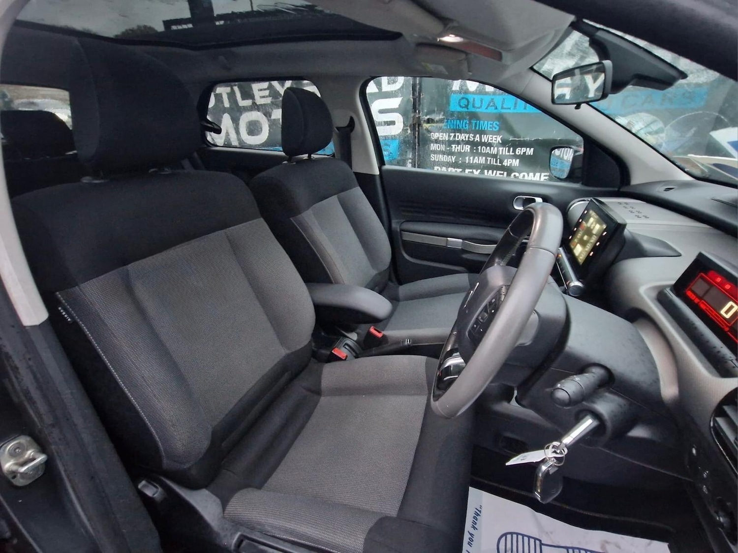 Used Citroen C4 Cactus 2015 for sale - 76349511: Photo 13