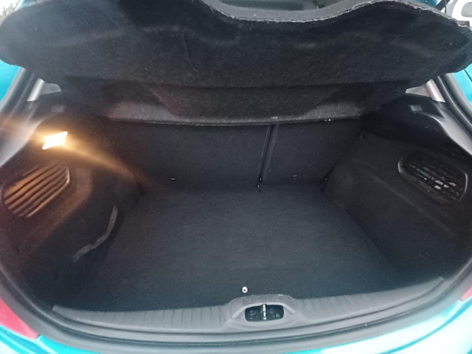 Used Peugeot 208 2012 for sale - 76370168: Photo 14
