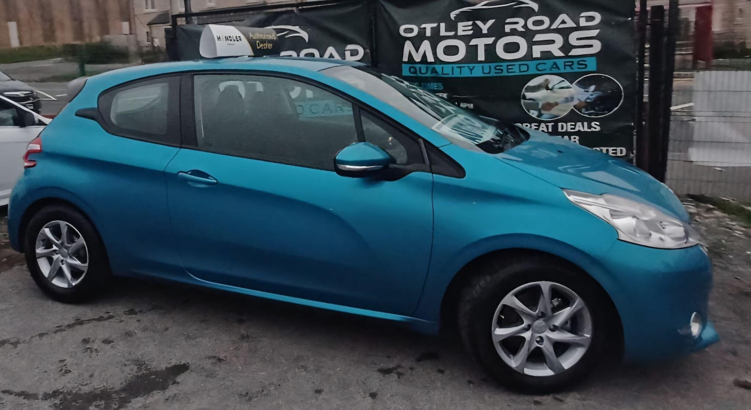 Used Peugeot 208 2012 for sale - 76370168: Photo 25