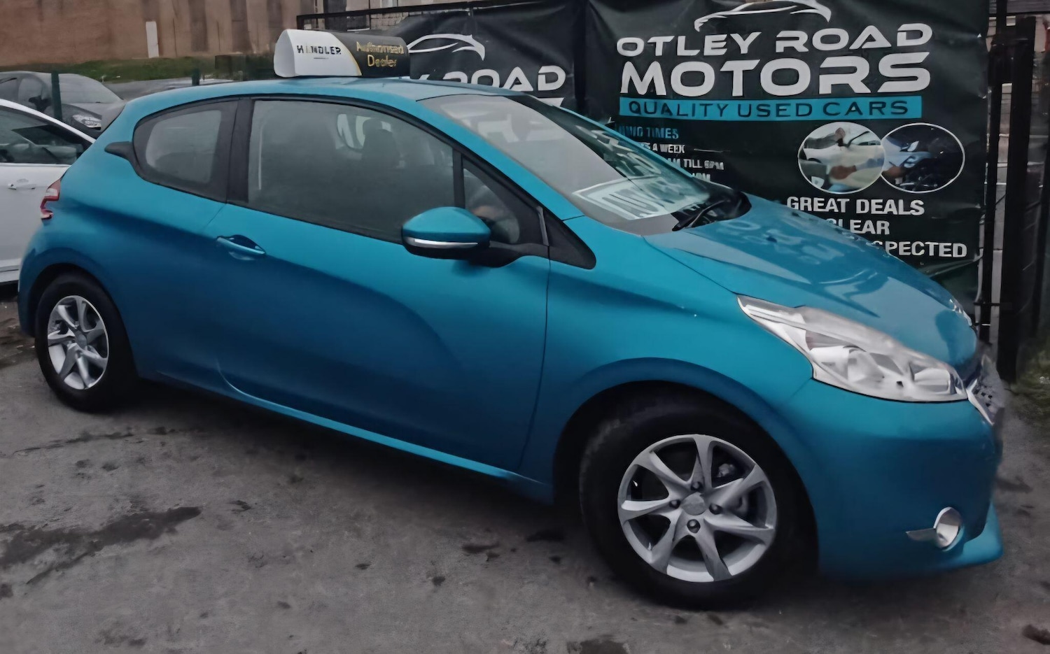 Used Peugeot 208 2012 for sale - 76370168: Photo 32