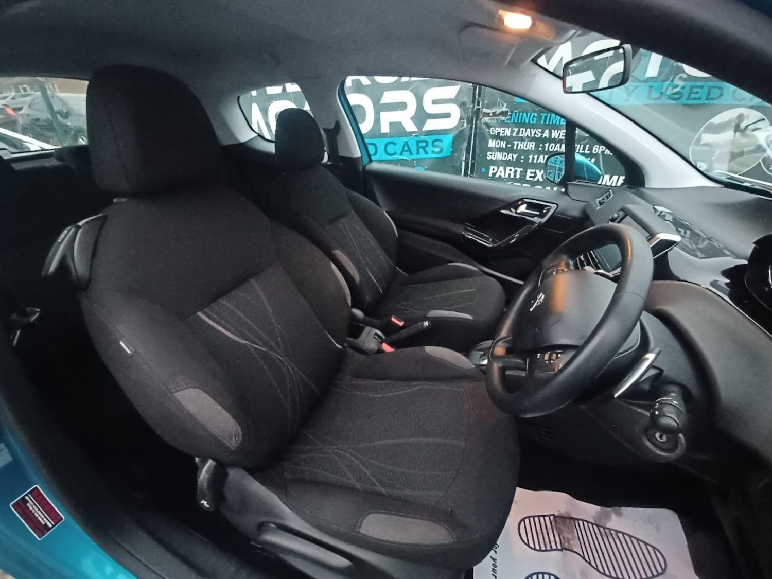 Used Peugeot 208 2012 for sale - 76370168: Photo 6