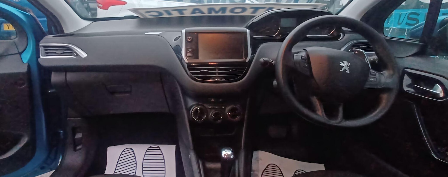 Used Peugeot 208 2012 for sale - 76370168: Photo 7