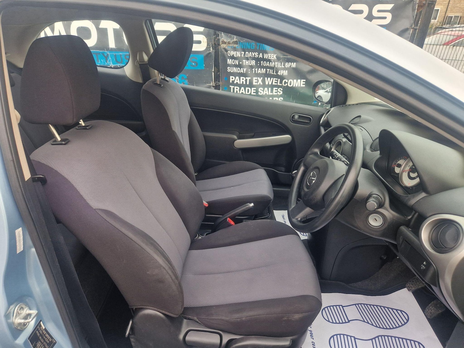 Used Mazda Mazda2 for sale - 76549959: Photo 6