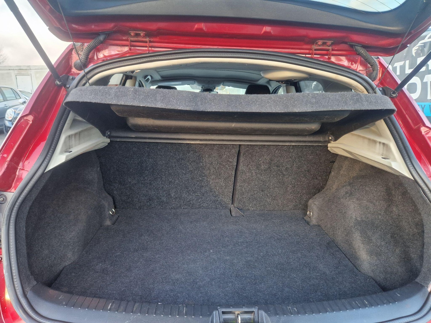 Used Nissan Qashqai 2013 for sale - 77400904: Photo 26