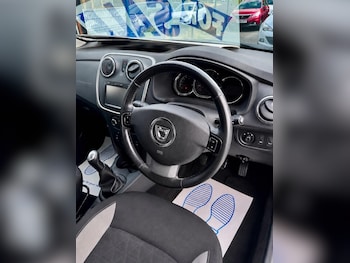 Used Dacia Sandero Stepway 2015 for sale - 79396098: Photo