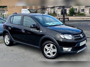 Used Dacia Sandero Stepway 2015 for sale - 79396098: Photo