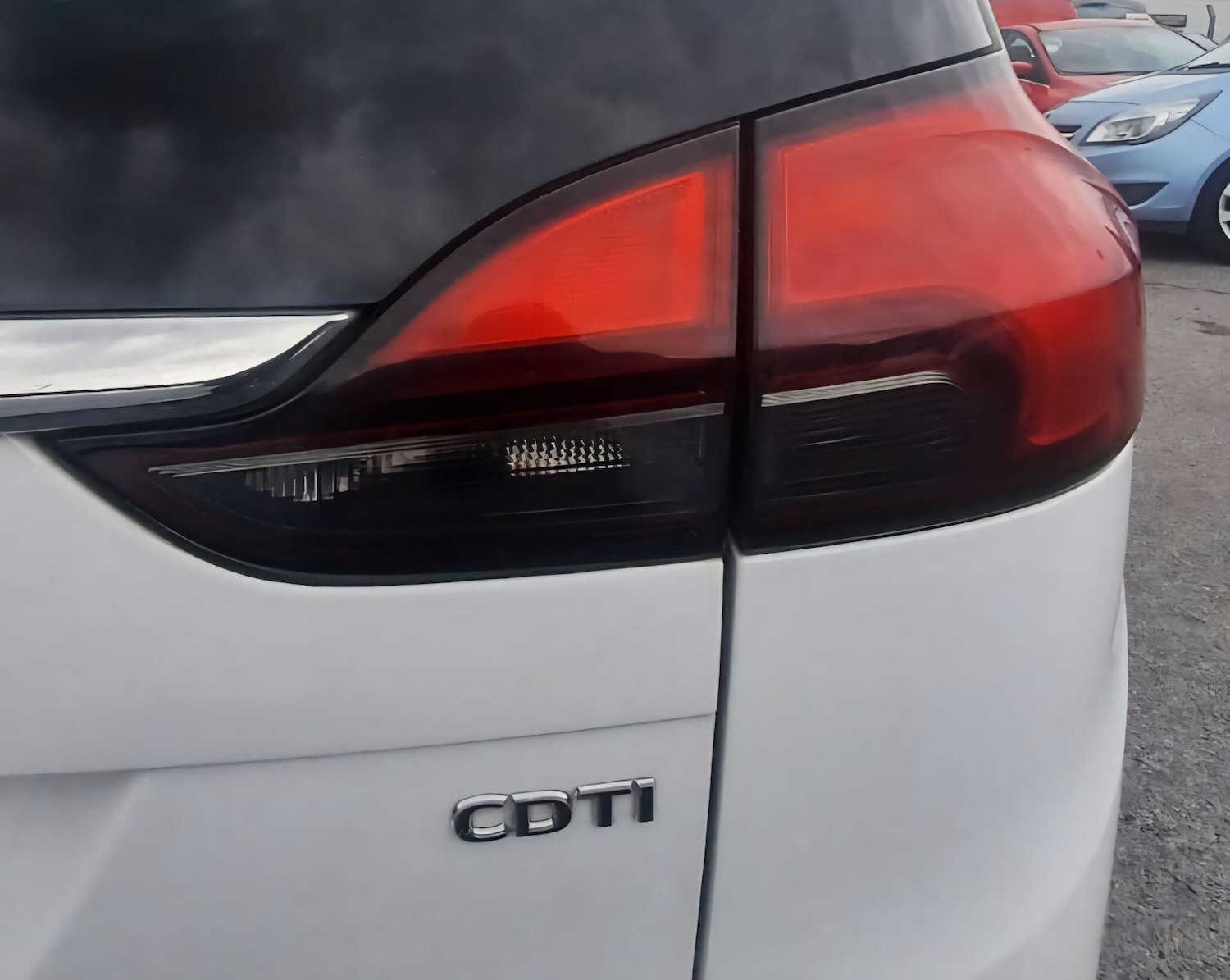 Used Vauxhall Zafira 2016 for sale - 76990053: Photo 42