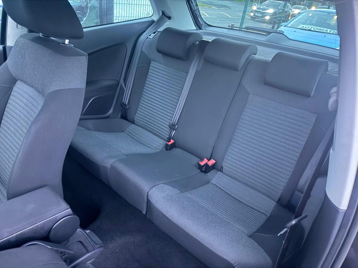 Used Volkswagen Polo 2011 for sale - 76484735: Photo 10