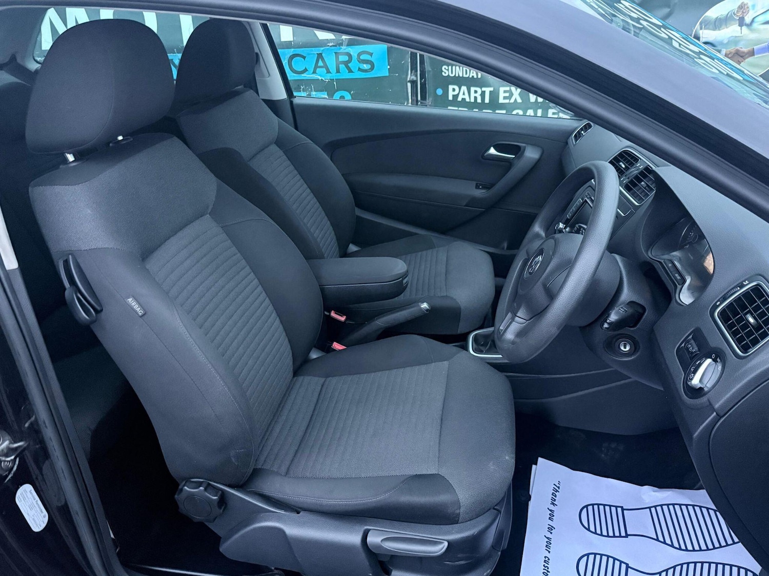 Used Volkswagen Polo 2011 for sale - 76484735: Photo 6